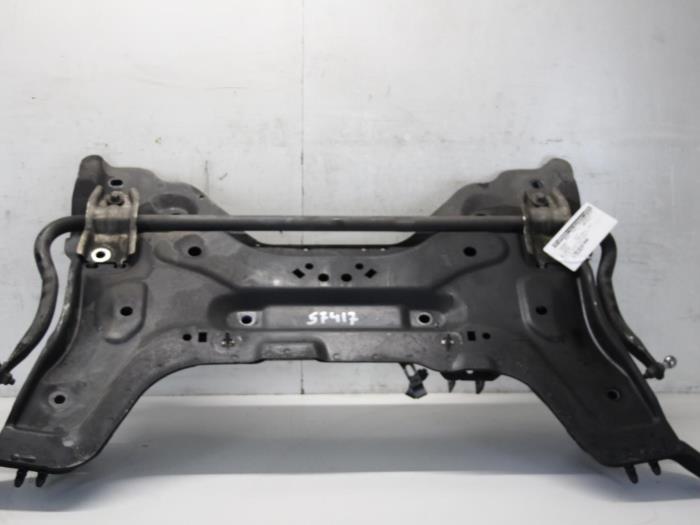 Gebruikte Subframe Peugeot Partner (GC/GF/GG/GJ/GK) 1.6 HDI 75 Phase 2 Prijs € 64,00 Margeregeling aangeboden door Gebr Opdam B.V.