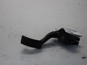 Gebruikte Gaspedaalpositie Sensor Volkswagen Polo VI (AW1) 1.0 TSI 12V Prijs € 42,00 Margeregeling aangeboden door Gebr Opdam B.V.