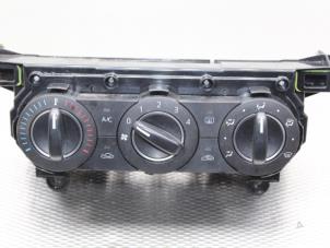 Gebruikte Chaufage Bedieningspaneel Mazda 2 (DJ/DL) 1.5 SkyActiv-D 105 Prijs op aanvraag aangeboden door Gebr Opdam B.V.