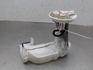 Gebruikte Benzinepomp Suzuki Celerio (LF) 1.0 12V Dualjet Prijs € 51,00 Margeregeling aangeboden door Gebr Opdam B.V.