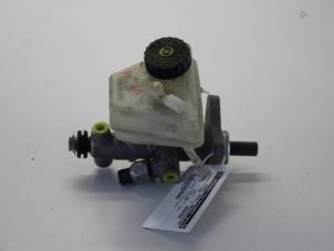 Gebruikte Hoofdremcilinder Mercedes C (W203) 2.0 C-200K 16V Prijs € 20,00 Margeregeling aangeboden door Gebr Opdam B.V.