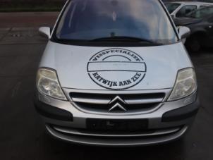 Gebruikte Koplamp links Citroen C8 (EA/EB) 2.2 16V Prijs € 85,00 Margeregeling aangeboden door Gebr Opdam B.V.