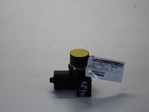 Gebruikte Motor Centrale Deurvergrendeling Seat Cordoba Vario (6K5) 1.4i Prijs € 17,00 Margeregeling aangeboden door Gebr Opdam B.V.