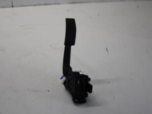 Gebruikte Gaspedaalpositie Sensor Renault Twingo II (CN) 1.5 dCi 90 FAP Prijs € 42,00 Margeregeling aangeboden door Gebr Opdam B.V.