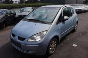 Gebruikte Steekas links-voor Mitsubishi Colt (Z2/Z3) 1.3 16V Prijs € 34,00 Margeregeling aangeboden door Gebr Opdam B.V.