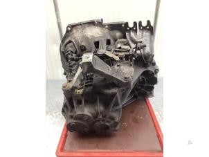 Gebruikte Versnellingsbak Volvo C30 (EK/MK) 1.6 D 16V Prijs € 212,00 Margeregeling aangeboden door Gebr Opdam B.V.