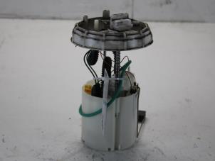 Gebruikte Benzinepomp Lancia Ypsilon (843) 1.4 16V Prijs € 26,00 Margeregeling aangeboden door Gebr Opdam B.V.