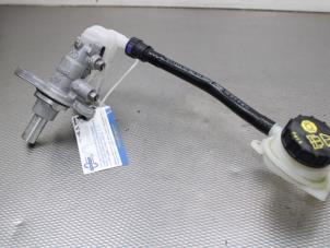 Gebruikte Hoofdremcilinder Ford Fiesta 6 (JA8) 1.0 SCI 12V 80 Prijs € 21,00 Margeregeling aangeboden door Gebr Opdam B.V.