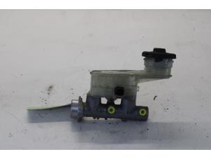 Gebruikte Hoofdremcilinder Honda Jazz (GD/GE2/GE3) 1.3 i-Dsi Prijs € 25,00 Margeregeling aangeboden door Gebr Opdam B.V.