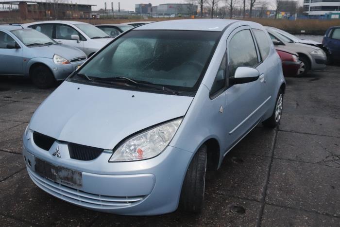 Gebruikte Aandrijfas links-voor Mitsubishi Colt (Z2/Z3) 1.1 12V Prijs € 34,00 Margeregeling aangeboden door Gebr Opdam B.V.