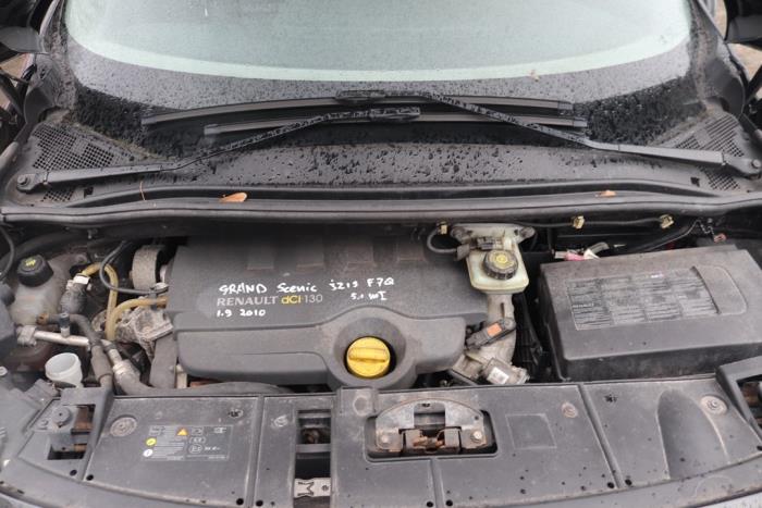 Gebruikte Versnellingsbak Renault Scénic III (JZ) 1.9 dCi Prijs € 382,00 Margeregeling aangeboden door Gebr Opdam B.V.