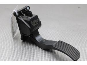 Gebruikte Gaspedaalpositie Sensor Mercedes Sprinter 3,5t (906.63) 313 CDI 16V Prijs € 26,00 Margeregeling aangeboden door Gebr Opdam B.V.