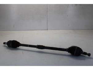 Gebruikte Cardanas rechts-voor (VWA) Mitsubishi Grandis (NA) 2.4 16V MIVEC Prijs € 42,00 Margeregeling aangeboden door Gebr Opdam B.V.