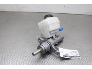 Gebruikte Hoofdremcilinder Mercedes Sprinter 3,5t (906.63) 319 CDI,BlueTEC V6 24V Prijs op aanvraag aangeboden door Gebr Opdam B.V.