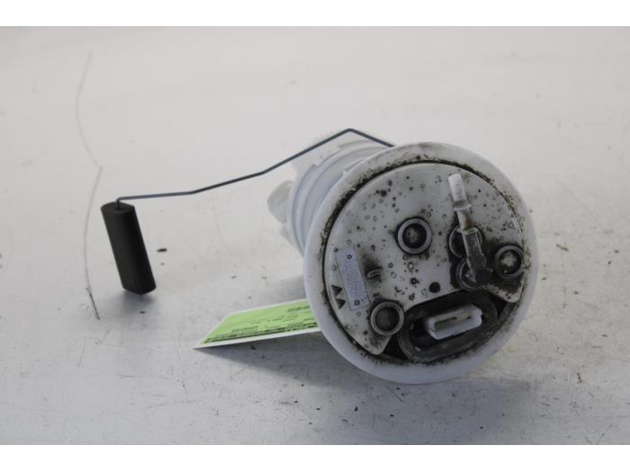 Gebruikte Benzinepomp Peugeot 308 (4A/C) 1.6 16V THP Autom. Prijs € 25,00 Margeregeling aangeboden door Gebr Opdam B.V.