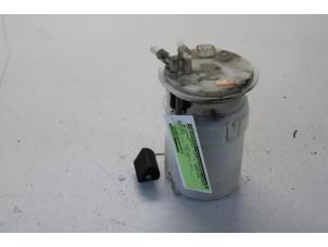 Gebruikte Benzinepomp Subaru Impreza III (GH/GR) Prijs € 64,00 Margeregeling aangeboden door Gebr Opdam B.V.