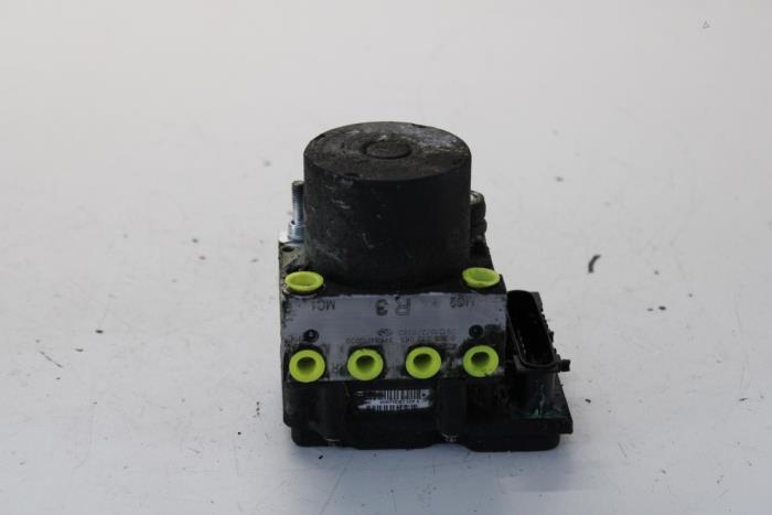 Gebruikte ABS Pomp Subaru Impreza III (GH/GR) Prijs € 85,00 Margeregeling aangeboden door Gebr Opdam B.V.
