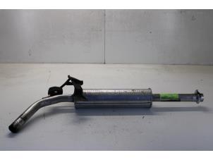 Gebruikte Uitlaat Middendemper Volkswagen Polo III (6N1) 1.6i 75 Prijs € 17,00 Margeregeling aangeboden door Gebr Opdam B.V.