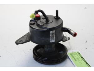 Gebruikte Stuurpomp Chrysler Voyager Prijs € 64,00 Margeregeling aangeboden door Gebr Opdam B.V.