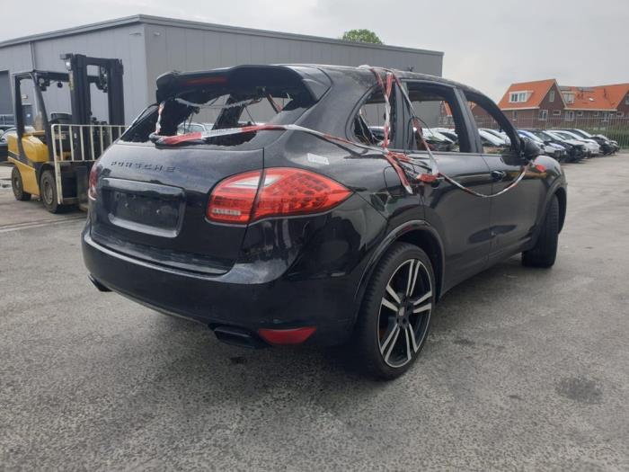 Gebruikte Differentieel achter Porsche Cayenne II (92A) 3.0 D V6 24V Prijs € 1.062,00 Margeregeling aangeboden door Gebr Opdam B.V.