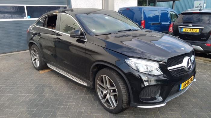 Subframe van een Mercedes-Benz GLE Coupe (C292) 350d 3.0 V6 24V BlueTEC 4-Matic 2015