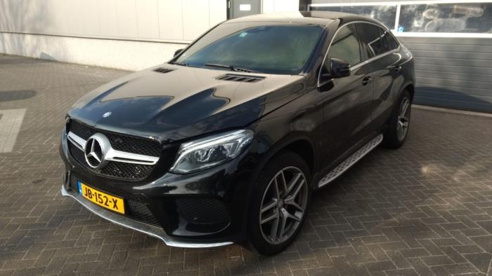 Subframe van een Mercedes-Benz GLE Coupe (C292) 350d 3.0 V6 24V BlueTEC 4-Matic 2015