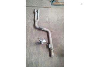 Gebruikte Uitlaat Middendemper Mercedes C (W204) 3.0 C-320 CDI V6 24V Prijs € 85,00 Margeregeling aangeboden door Gebr Opdam B.V.