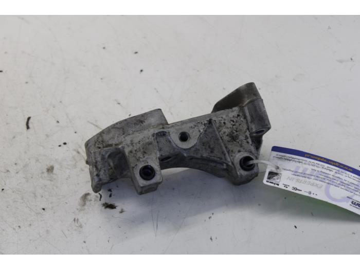 Gebruikte Motorrubber Peugeot Partner Prijs € 30,00 Margeregeling aangeboden door Gebr Opdam B.V.