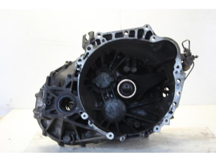 Gebruikte Versnellingsbak Toyota Corolla Verso (R10/11) 2.2 D-4D 16V Cat Clean Power Prijs € 468,00 Margeregeling aangeboden door Gebr Opdam B.V.