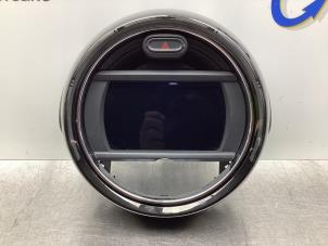 Gebruikte Display Interieur Mini Mini (F55) 1.5 12V Cooper Prijs € 424,00 Margeregeling aangeboden door Gebr Opdam B.V.