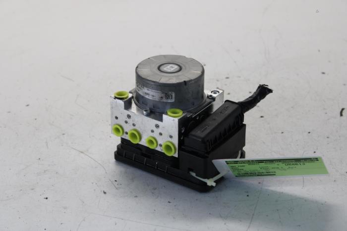 Gebruikte ABS Pomp Mini Mini (F55) 1.5 12V Cooper Prijs € 128,00 Margeregeling aangeboden door Gebr Opdam B.V.
