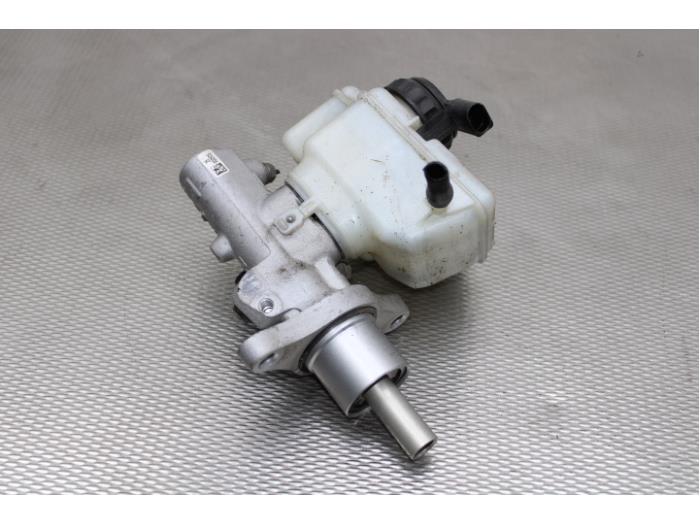 Gebruikte Hoofdremcilinder Volkswagen Caddy Combi IV 1.4 TGI EcoFuel Prijs op aanvraag aangeboden door Gebr Opdam B.V.