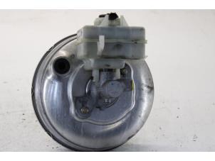 Gebruikte Rembekrachtiger BMW 5 serie (E60) 545i 32V Prijs € 106,00 Margeregeling aangeboden door Gebr Opdam B.V.