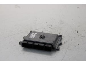 Gebruikte Computer Motormanagement Renault Clio IV (5R) 0.9 Energy TCE 90 12V Prijs op aanvraag aangeboden door Gebr Opdam B.V.