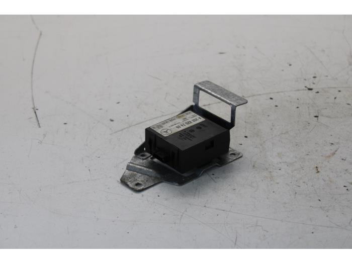 Gebruikte Alarm module Mercedes CLK (C208) 2.0 200K Evo 16V Prijs op aanvraag aangeboden door Gebr Opdam B.V.