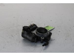 Gebruikte Gasklephuis Mercedes CLK (C208) 2.0 200K Evo 16V Prijs € 42,00 Margeregeling aangeboden door Gebr Opdam B.V.