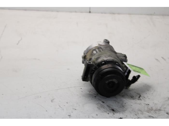 Gebruikte Aircopomp Opel Zafira (F75) 1.8 16V Prijs € 35,00 Margeregeling aangeboden door Gebr Opdam B.V.