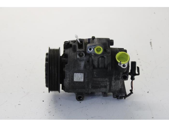 Gebruikte Aircopomp Volkswagen Golf IV (1J1) 1.6 FSI 16V Prijs € 35,00 Margeregeling aangeboden door Gebr Opdam B.V.