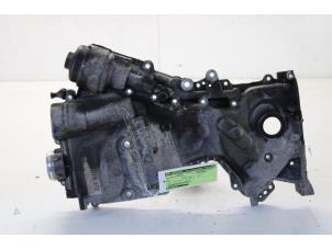 Gebruikte Distributiedeksel Volkswagen Polo IV (9N1/2/3) 1.4 FSI 16V Prijs op aanvraag aangeboden door Gebr Opdam B.V.