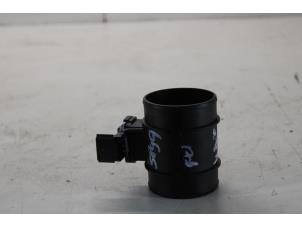 Gebruikte Luchtmassameter Opel Corsa E 1.0 SIDI Turbo 12V Prijs € 42,00 Margeregeling aangeboden door Gebr Opdam B.V.