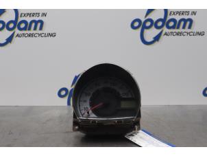 Gebruikte Kilometerteller KM Peugeot 107 1.0 12V Prijs € 35,00 Margeregeling aangeboden door Gebr Opdam B.V.