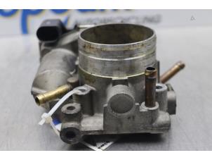 Gebruikte Gasklephuis Audi A3 (8L1) 1.8 20V Prijs € 64,00 Margeregeling aangeboden door Gebr Opdam B.V.