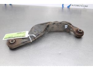 Gebruikte Triangel rechts-achter Volvo V60 I (FW/GW) 2.4 D6 20V Plug-in Hybrid AWD Prijs € 34,00 Margeregeling aangeboden door Gebr Opdam B.V.