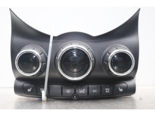 Gebruikte Chaufage Bedieningspaneel Mini Mini (F56) 1.2 12V One, One First Prijs op aanvraag aangeboden door Gebr Opdam B.V.