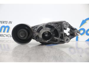 Gebruikte Spanrol Multiriem Volkswagen Polo IV (9N1/2/3) 1.4 TDI 70 Prijs op aanvraag aangeboden door Gebr Opdam B.V.