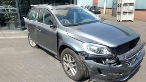 Gebruikte Asschenkel rechts-voor Volvo XC60 I (DZ) 2.0 D4 16V Prijs € 85,00 Margeregeling aangeboden door Gebr Opdam B.V.