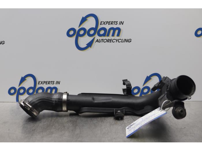 Gebruikte Intercooler Buis Volkswagen Golf VI Variant (AJ5/1KA) 2.0 GTD 16V Prijs € 42,00 Margeregeling aangeboden door Gebr Opdam B.V.