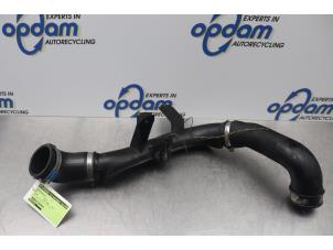 Gebruikte Intercooler Buis Volkswagen Tiguan Prijs € 42,00 Margeregeling aangeboden door Gebr Opdam B.V.