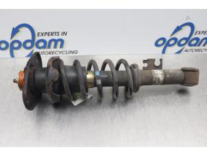 Gebruikte Achterpoot rechts Mini Mini Cooper S (R53) 1.6 16V Prijs € 30,00 Margeregeling aangeboden door Gebr Opdam B.V.