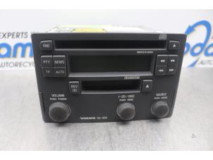 Gebruikte Radio Volvo S60 I (RS/HV) 2.4 20V 140 Prijs op aanvraag aangeboden door Gebr Opdam B.V.